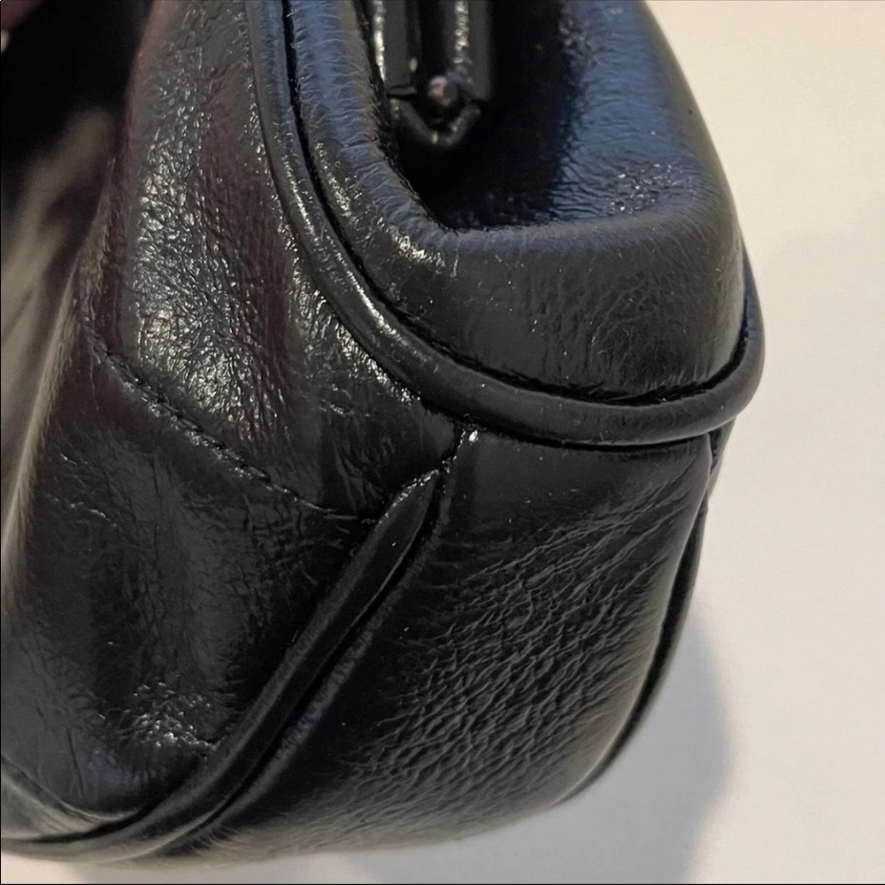 Chanel vintage kisslock bag - Picture 5 of 8